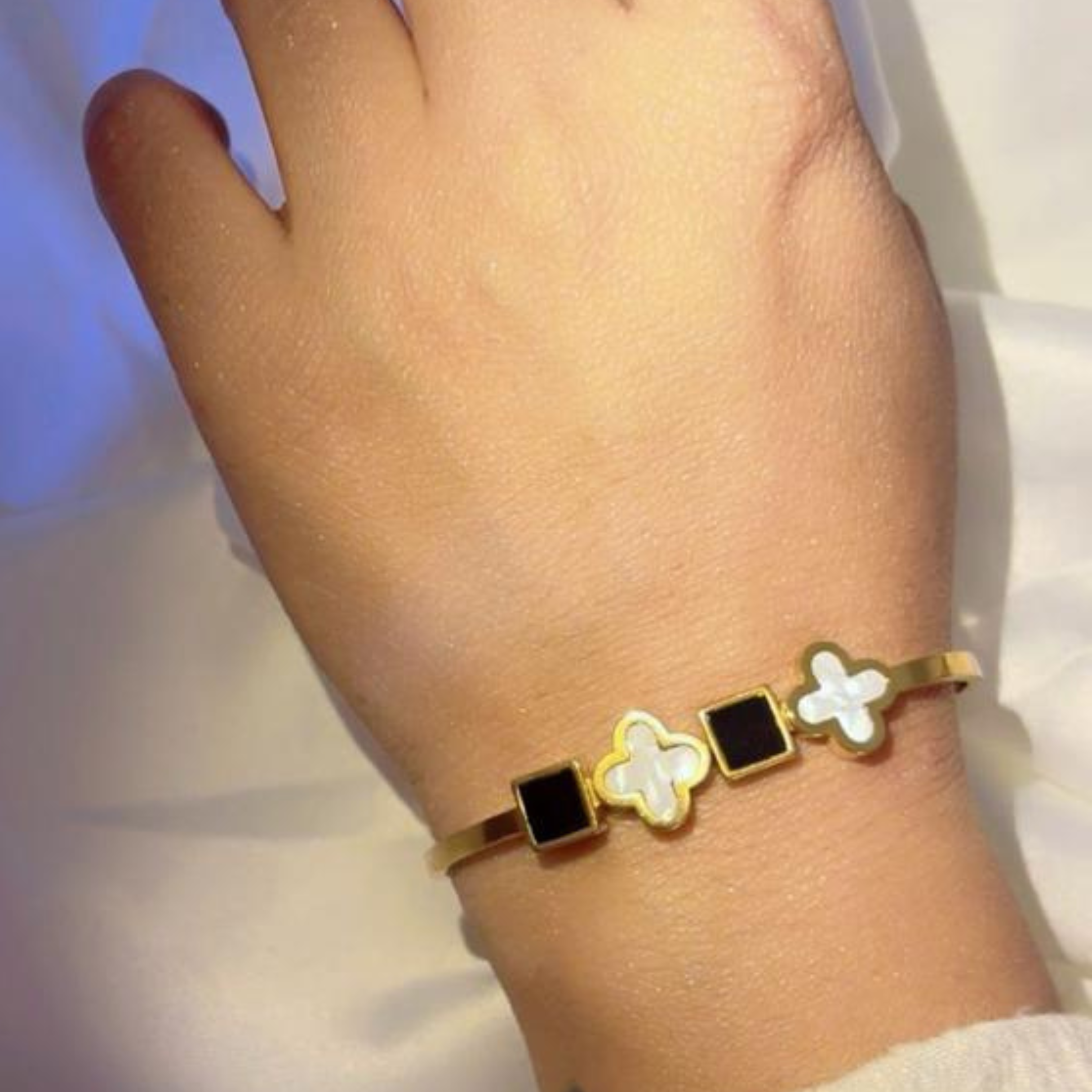 Artificial Black White Flower Bracelet