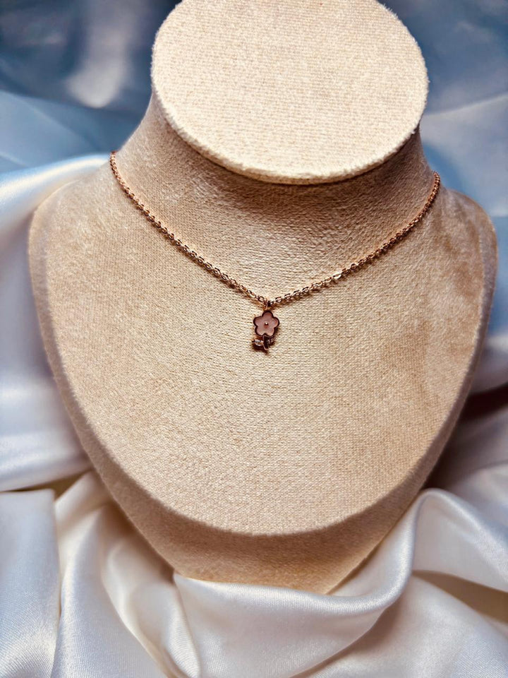 Lily Necklace